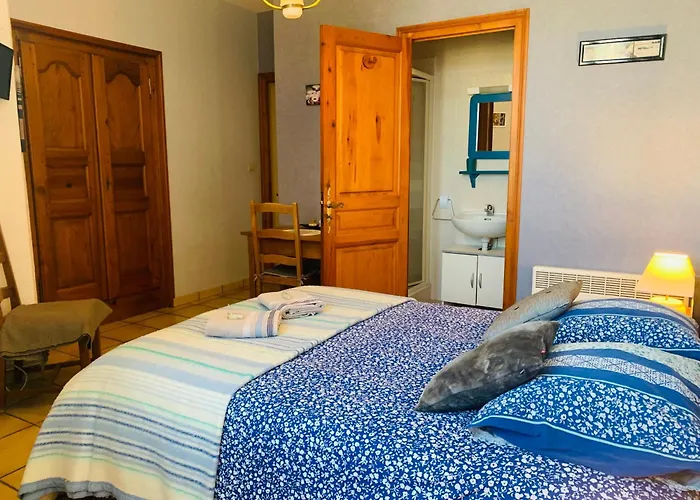 فندق مبيت وإفطار La Ferriere Saint-Médard-en-Forez