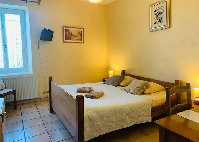 فندق مبيت وإفطار La Ferriere 3*
