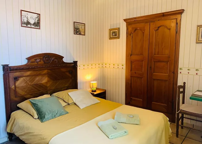 فندق مبيت وإفطار La Ferriere 3*