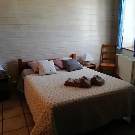 Alojamento de Acomodação e Pequeno-almoço La Ferriere 3*